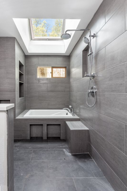 Best Bathroom Renovation Contractors in Elkhorn, NE